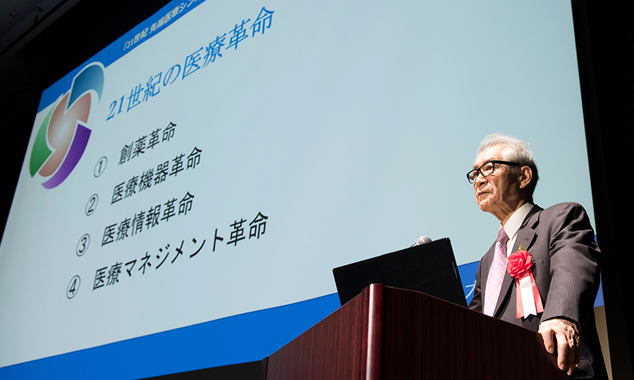 Professor Tasuku Honjo believes that new disease prevention and treatment strategies, big data, and medical devices will accelerate progress in medical science.